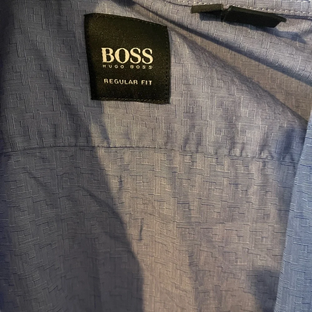 Used - Picture 2 of 3